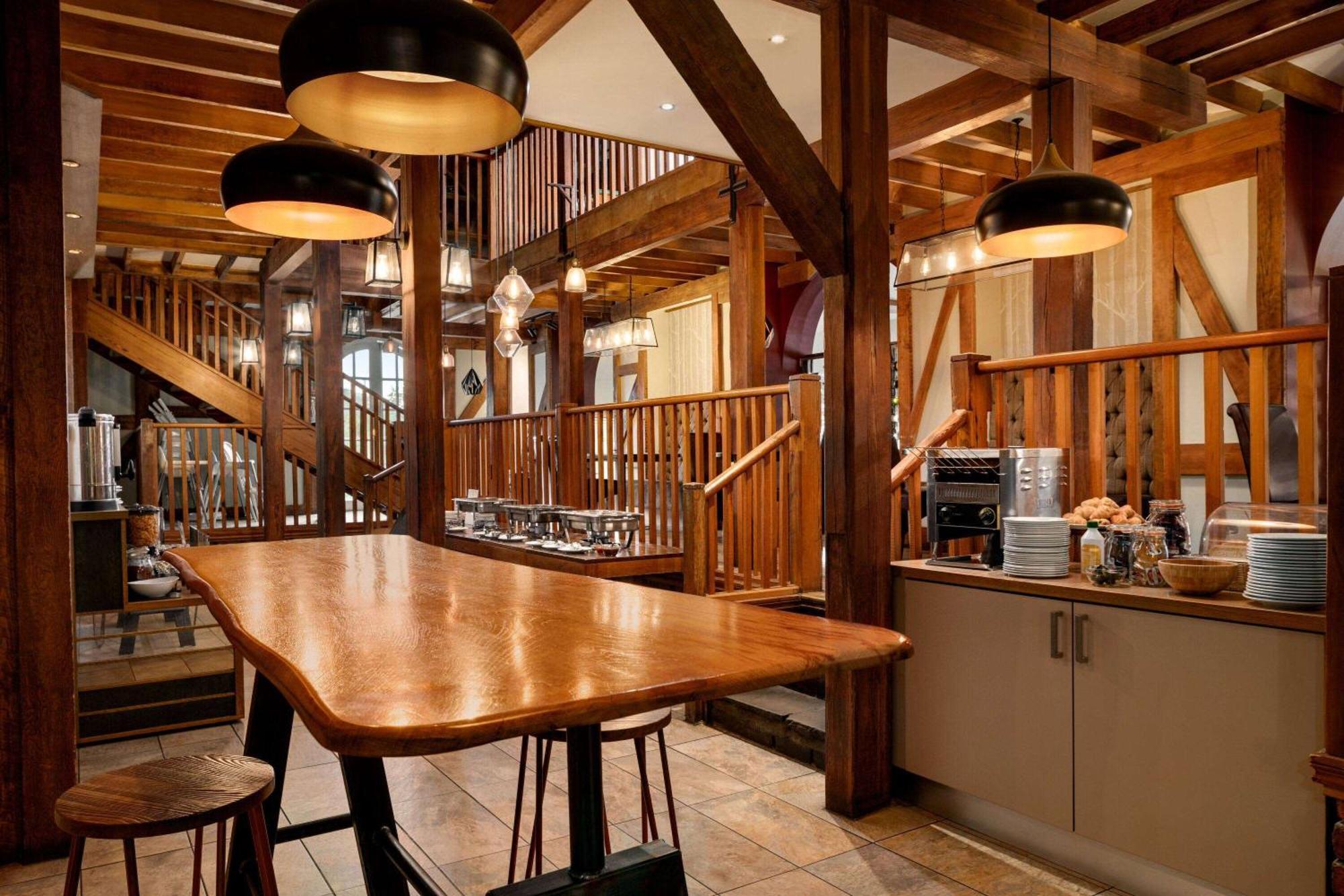 Heritage Park Pontypridd, Trademark Collection By Wyndham エクステリア 写真